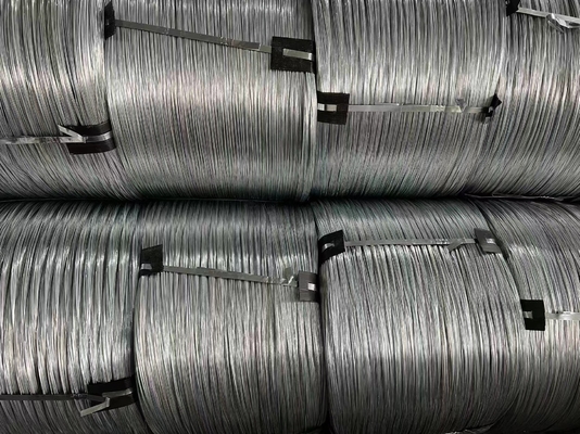 Fios de ligação Gi Bwg 18 20 21 22 Q195 Q235 45 60 65 70 80 82B Grau Electro Galvanizado Fios de aço carbono para construção