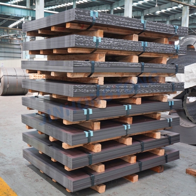 1000-2200 mm Largura JIS Certificado S45C Chapa de aço laminada a quente secundária em bobina