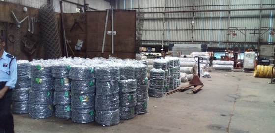 TUV Certificado ASTM 6 8 9 10 12 14 18 20 Arame farpado galvanizado a quente com e certificação