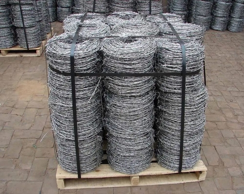 ASTM 6 8 9 10 12 14 18 20 Arame farpado galvanizado mergulhado a quente com comprimento de barbante e requisitos dos clientes de arame farpado