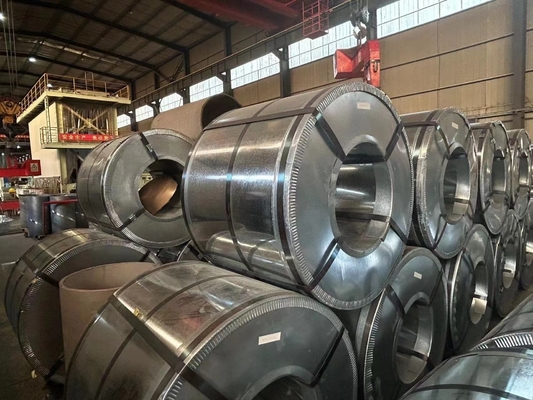 Empilhadeira de aço galvanizado revestida com baixo teor de carbono Gi/Gl 0,8 mm 0,45 mm*1200 mm Dx51d Z80 Tolerância ± 1% para fabricação de tubos