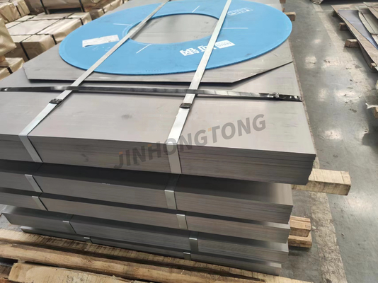 2.0-3.5 mm Espessura bobina de aço de carbono laminada a quente com acabamento em conserva e oleado