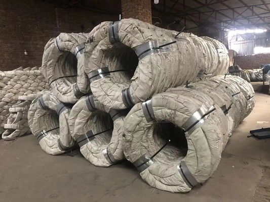 Isolamento rodoviário e proteção de pastagens Galvanizado Soldado Razor Barbed Wire Mesh com Requisito do Cliente Barbe comprimento