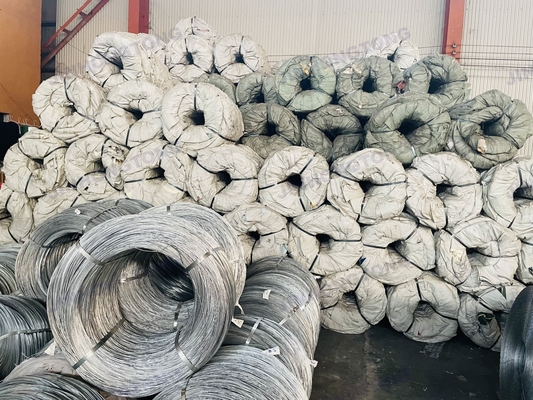 Preto 0,7 mm 0,8 mm 1,2 mm 1,6 mm 1,8 mm 2 mm Diâmetro galvanizado a quente para projetos de construção