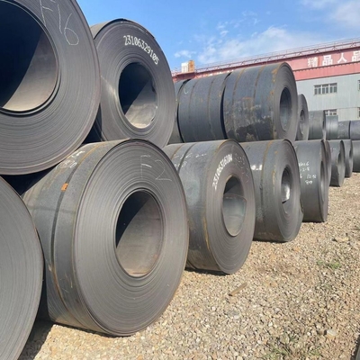 Faixa de bobina de aço carbono laminada a quente de alta resistência de 30 mm de espessura, com tolerância ± 1% e processamento de descolagem