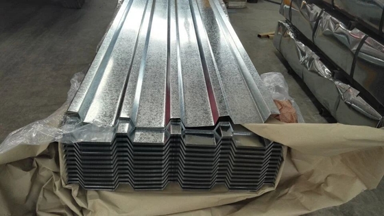 Folha de telhado de aço galvanizado de 22 Gauge para telhado Folha de telhado de metal de zinco acessível e durável 1400-1799mm comprimento