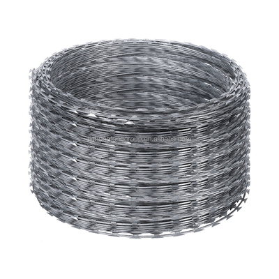 7.5cm-15cm Barb Distância de aço inoxidável bobina de arame farpado para proteção de isolamento da estrada BTO10 BTO22 BTO30 CBT60 CBT65