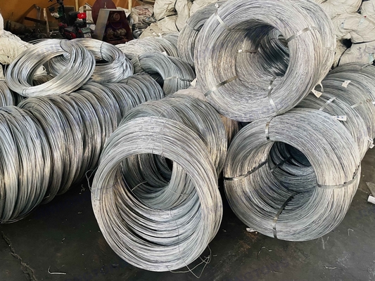 20 Gauge Galvanized Steel Wire 12/16/18 Gauge Electro GI Bonding Wire Tolerância ± 1% Adequado para aplicações versáteis