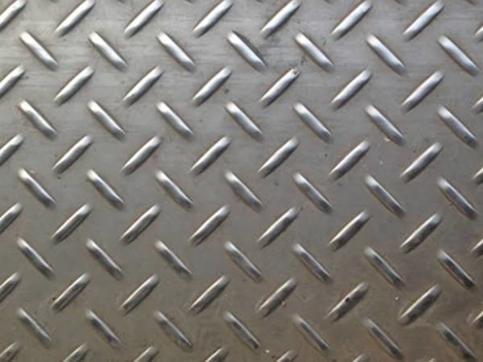 Estrutura de construção Chaquered chapa de aço carbono com 2,0-8mm espessura e 1251-1500mm largura