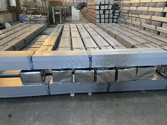 Tratamento térmico KW-HOT folha laminada barra de aço plana Material de construção Largura conforme necessário