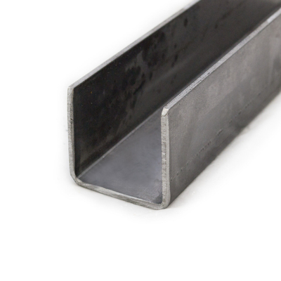 0.8mm-3.0mm espessura aço carbono não ligado U-canal para o sistema de suporte Q235 Q345 SS400 material
