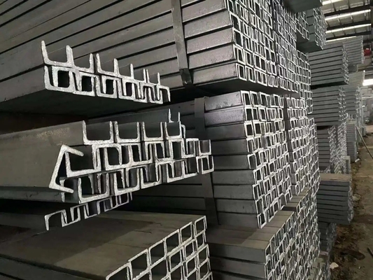 CIF/CFR/FOB/EX-WORK Term U-Channel Carbon Steel for Supporting System ASTM Standard Q235 Q345 SS400 0,8 mm-3,0 mm espessura