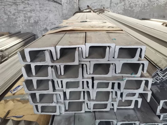 CIF/CFR/FOB/EX-WORK Term U-Channel Carbon Steel for Supporting System ASTM Standard Q235 Q345 SS400 0,8 mm-3,0 mm espessura