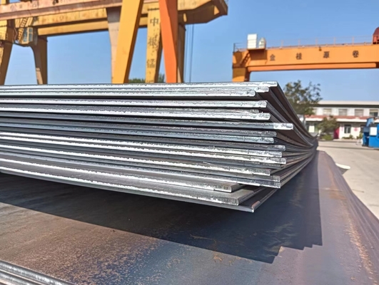 SA516 ASTM A36 Q235 Chapa de aço carbono laminada a quente com carbono de cromo revestido de revestimento resistente ao desgaste