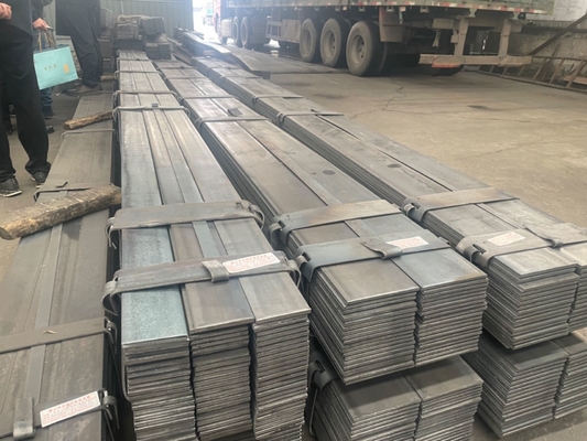 Tolerância de não liga ± 1% de barras planas de aço para o primeiro aço 20 45 S235 SS400 ASTM A36 Special Slit Rolled in High Demand