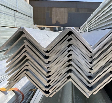 Ferro de ângulo de aço galvanizado S235JR-S335JR Série 3-24 mm de espessura Barra igual para soluções de suporte estrutural