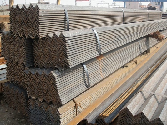 Barras de ângulo de aço de alta resistência AISI Q235 Q235B para construção em cor RAL e padrão AiSi