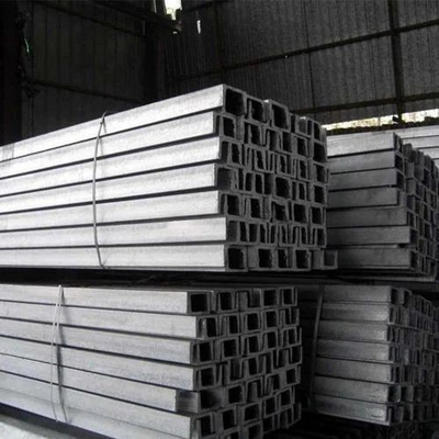 2024 Canais de aço galvanizados estruturais sob medida em forma de U para edifícios comerciais não perfurados