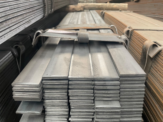 Aço carbono leve de barra plana retangular Q195/Q235/Q215/Q235/Q345/20Cr/40Cr/20CrMo/35CrMo/42CrMo para materiais de construção