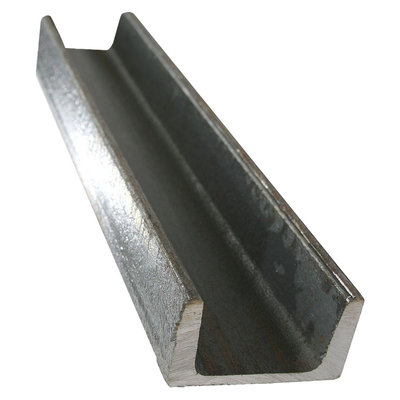 Boa qualidade GB/T700 Q235 JIS G3106 SM400A SM400B U C aço de canal para materiais de construção e bloqueio