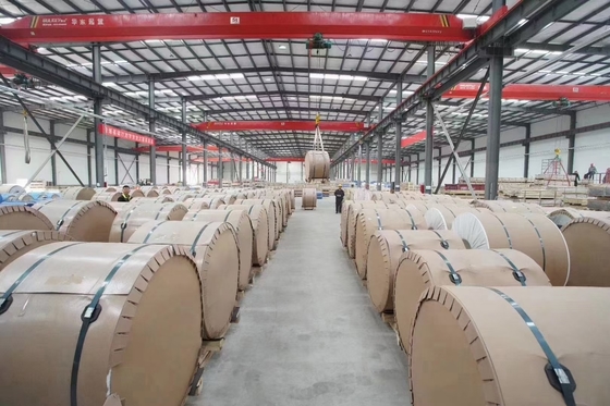 Fabrica fornecedora Alucosuper PVDF PE material epoxi alumínio chapa de liga de alumínio de brasagem bobina para construção de edifícios