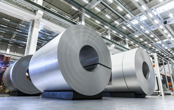 China preço de fábrica 1050 1060 bobina de alumínio em venda quente para construção decoração folha de telhado