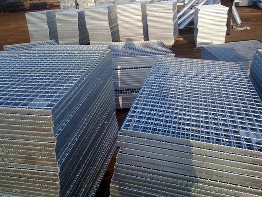 Alto padrão anti-corrosão Q235 25mm 30mm 35mm 45mm Materiais de construção Grelhas de aço galvanizado