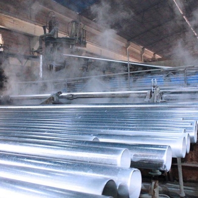 S235jr Ss400 A500 Tubos de aço carbono soldados quadrados e tubos quadrados de aço de secção oca quadrada Tubos de aço preto