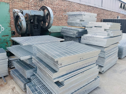 Materiais de construção 32 x 5 mm Chack Plate Grelha de piso de aço espessada Peso grelha de piso galvanizado de aço