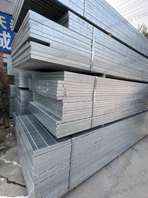 A produção é alta e as vendas são mais elevadas Grelhas de aço galvanizadas a quente