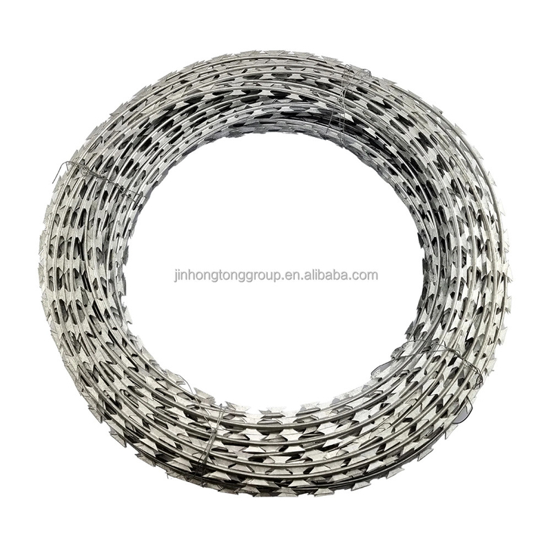 7.5cm-15cm Barb Distância de aço inoxidável bobina de arame farpado para proteção de isolamento da estrada BTO10 BTO22 BTO30 CBT60 CBT65